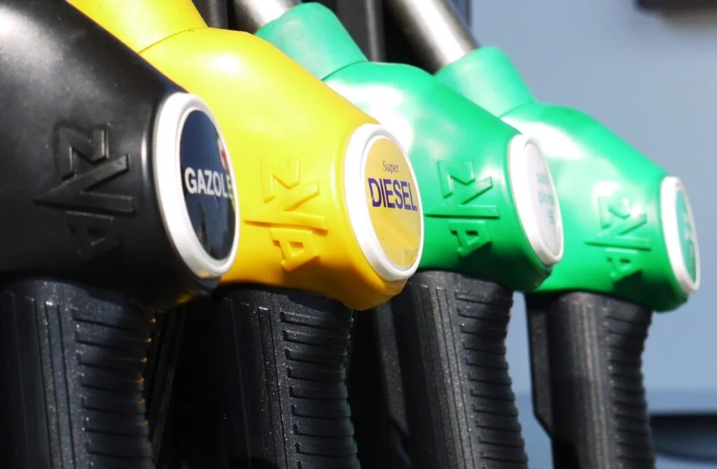 Unia Europejska chce obniżyć cenę rosyjskiej ropy do 60 $