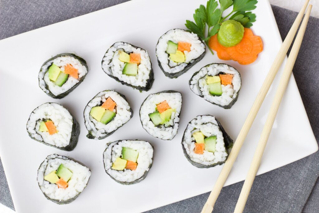 Doskonały przepis na sushi futomaki idealne na każdą okazję