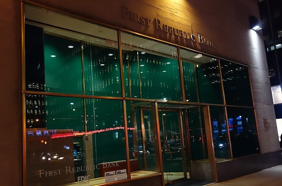Nowy właściciel First Republic Bank zwolnił 1000 osób