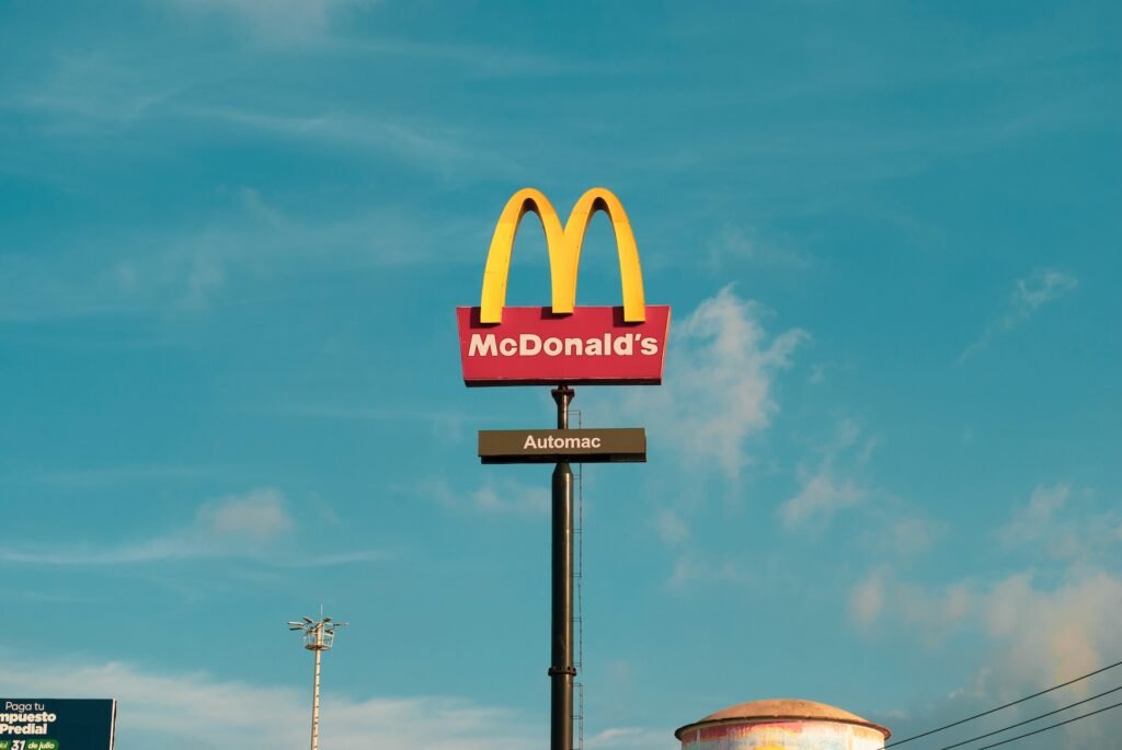 McDonald's przygotowuje się do zwolnień