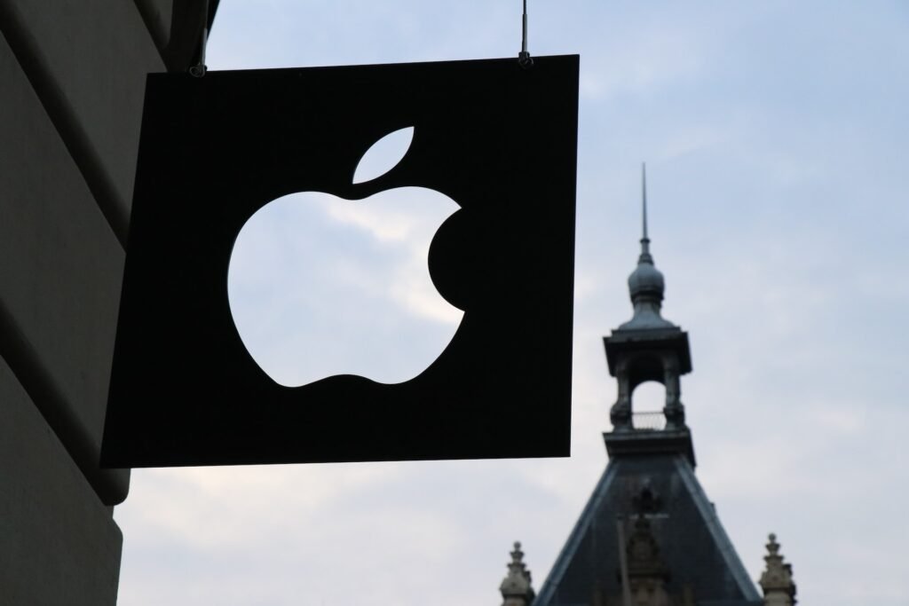 Miniony kwartał ze spadkiem przychodów w Apple