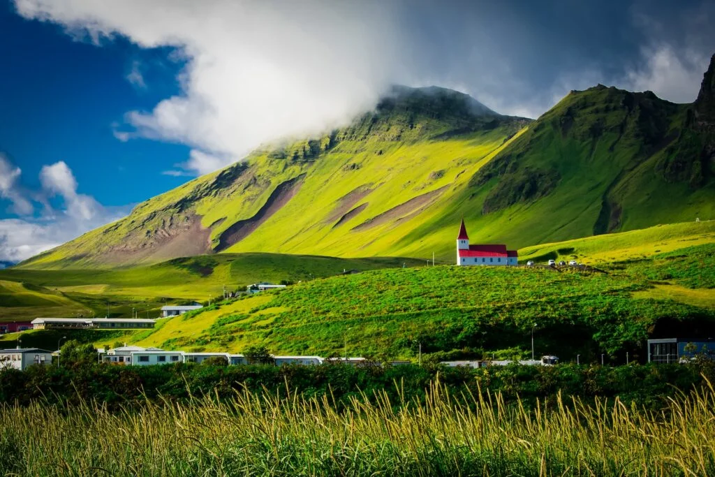 Niepowtarzalna Islandia: Kraina ognia i lodu