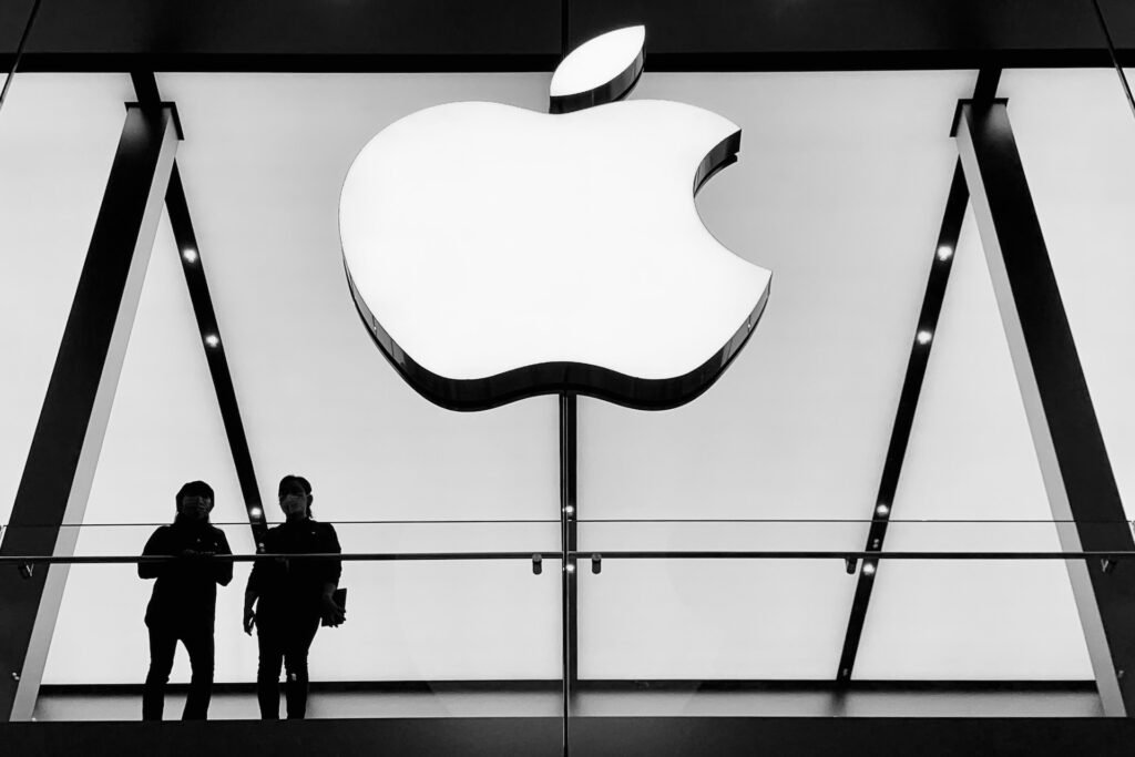 Apple z rekordowym wynikiem. Inwestorzy idą po technologie