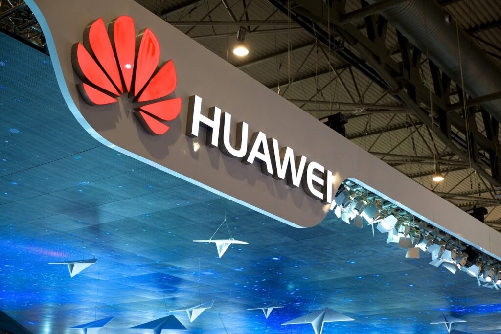 Huawei wprowadza nowy model smartfonu do przedsprzedaży. Czy chińska firma wróci na szeroki rynek