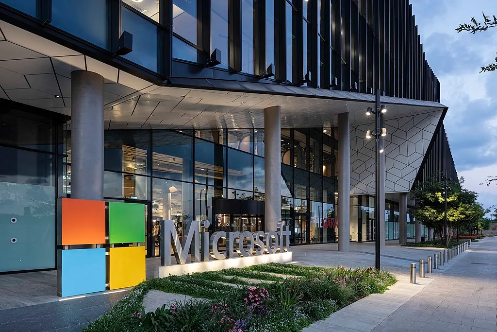 Microsoft wprowadza autonomicznych agentów AI. Rewolucja w automatyzacji zadań biznesowych