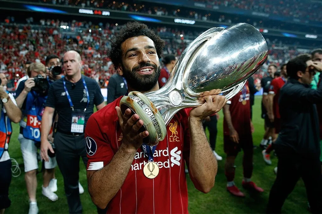 Mohamed Salah bliski opuszczenia Liverpoolu. Brak nowej umowy budzi spekulacje