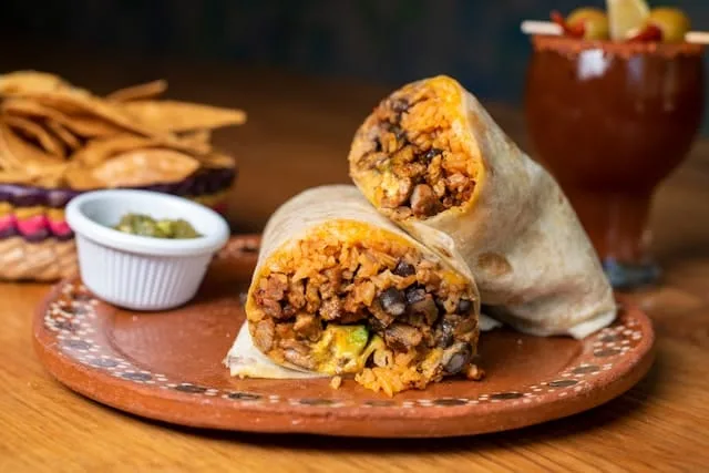 Spróbuj klasycznego burrito. Przepis na meksykański smak w domu