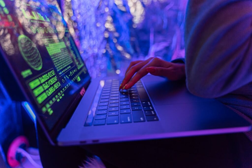 Gigantyczne oszustwo kryptowalutowe. Nalot i ponad 800 aresztowań