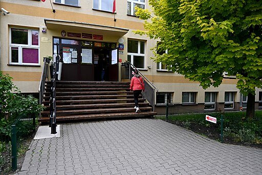 Jak zmienić miejsce głosowania w wyborach prezydenckich 2025? Kto i kiedy może to zrobić – instrukcja krok po kroku