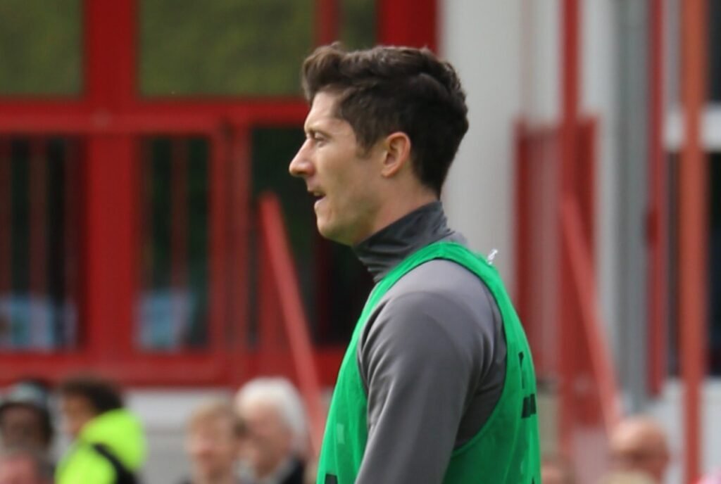 El Clasico bez udziału Lewandowskiego od pierwszej minuty. Czy Szczęsny zagra z Realem?