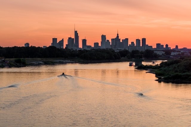 Szczegółowa prognoza pogody dla Warszawy na najbliższy tydzień. Sprawdź pogodę w dniach od 16 do 22 maja 2025