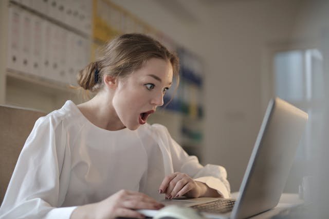 Pewniaki matura 2025. Matura pisemna z języka angielskiego – jak wygląda, typy zadań, arkusze maturalne, przecieki