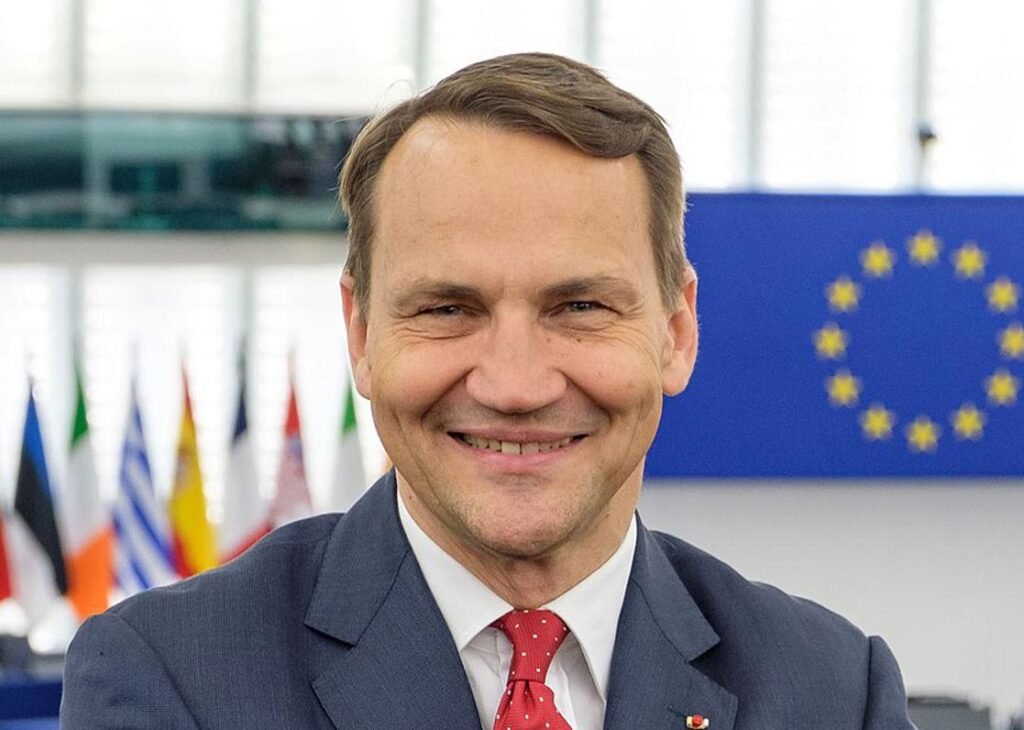 Czekał trzy miesiące, by się odegrać. Dlaczego zachowanie Sikorskiego wobec Muska budzi mieszane uczucia?