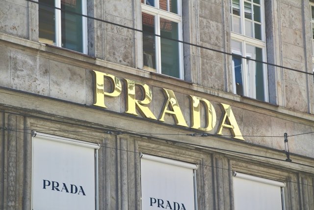 Prada notuje wzrost przychodów dzięki Miu Miu